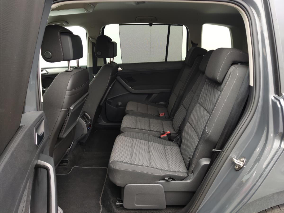 Volkswagen Touran MPV 1,5 l 110 kw