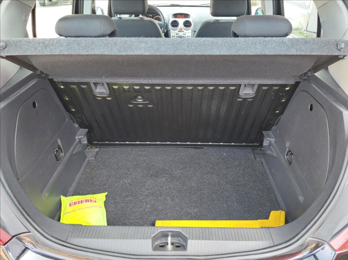 Opel Corsa Hatchback 1,2 l 51 kw