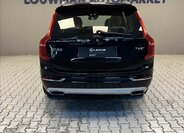 Volvo XC90 SUV / Terénní 2,0 l 240 kw