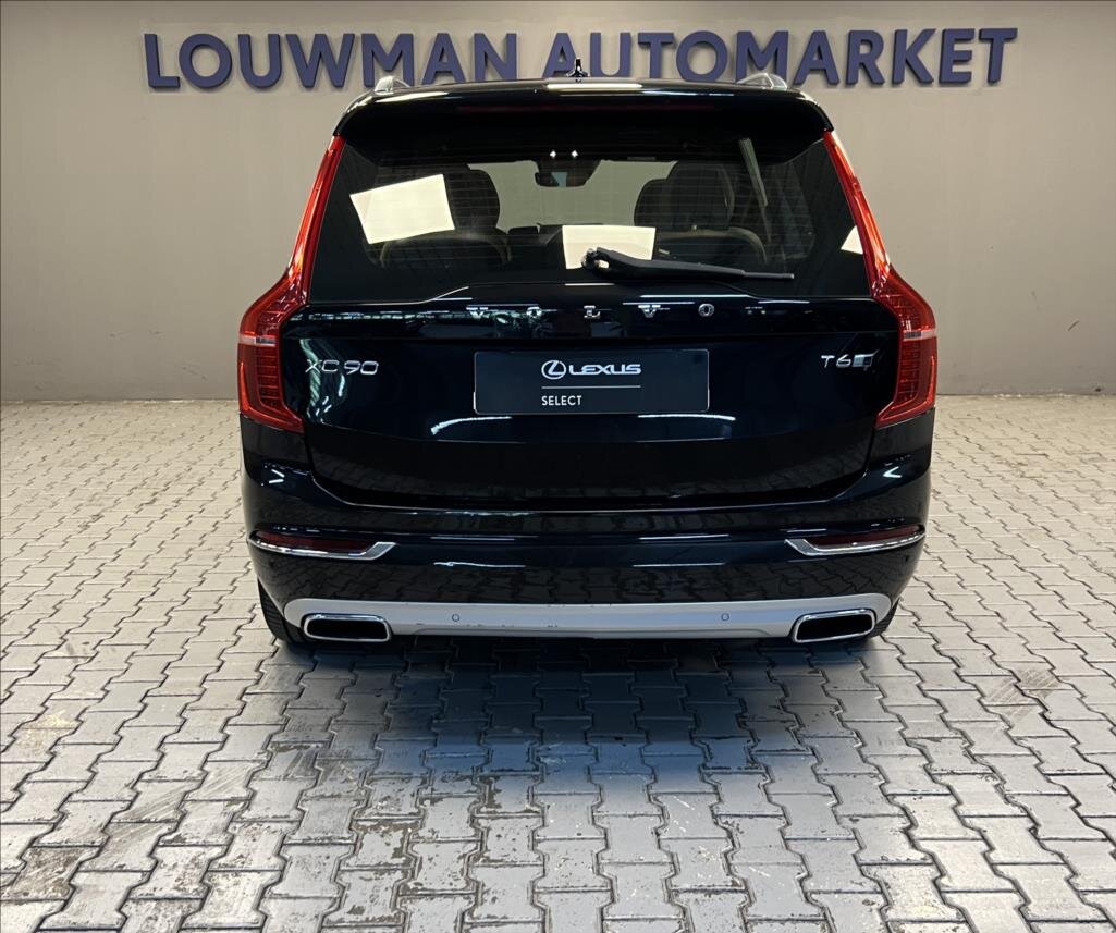 Volvo XC90 SUV / Terénní 2,0 l 240 kw
