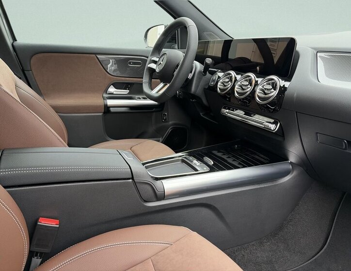 Mercedes-Benz GLA SUV / Terénní 2,0 l 110 kw