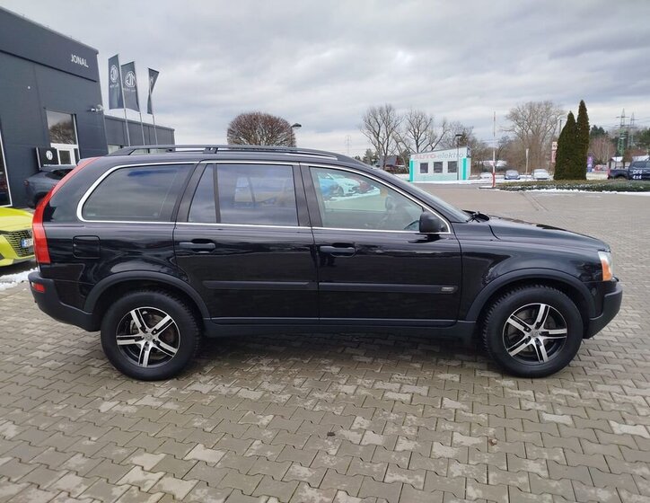 Volvo XC90 SUV / Terénní 2,4 l 136 kw