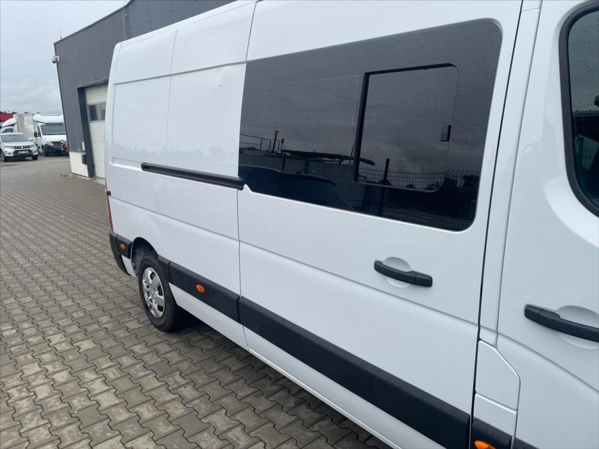 Nissan Interstar Skříň 2,3 l 100 kw