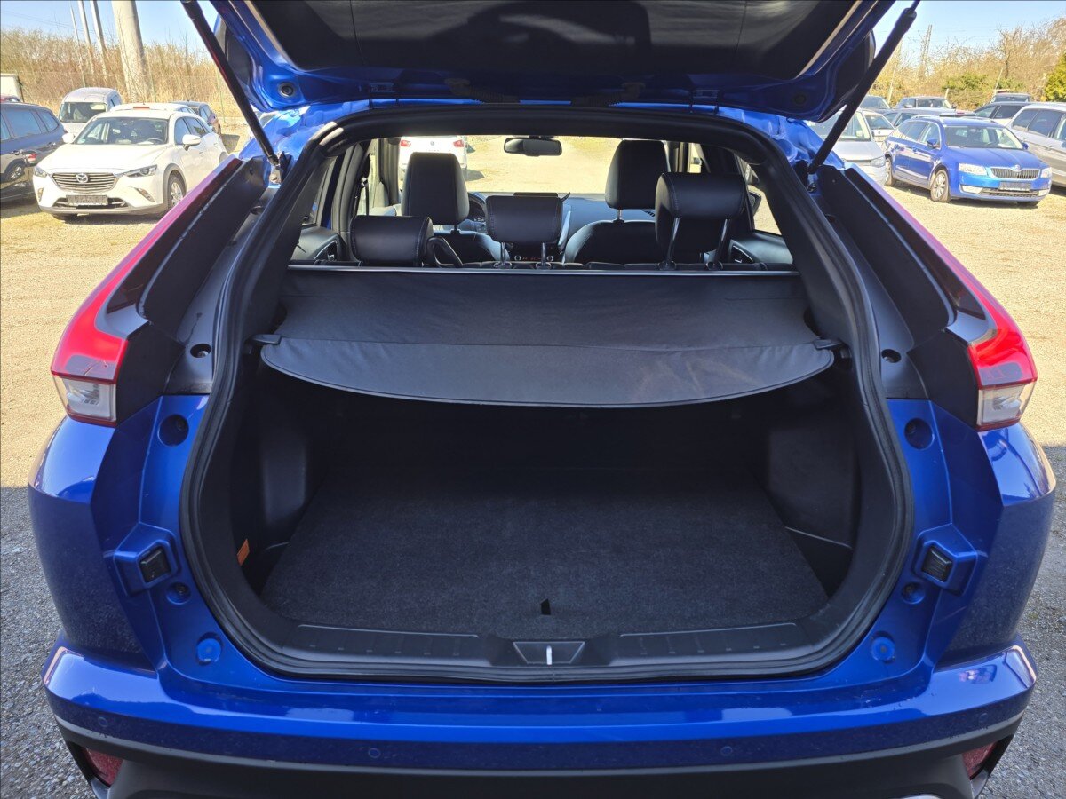 Mitsubishi Eclipse Cross CUV / Crossover 2,4 l 72 kw