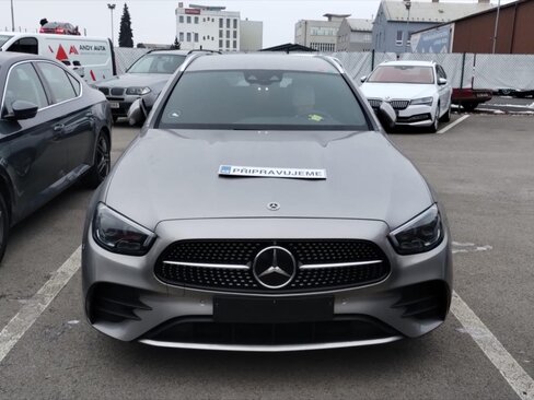 Mercedes-Benz Třídy E Kombi 2,0 l 143 kw
