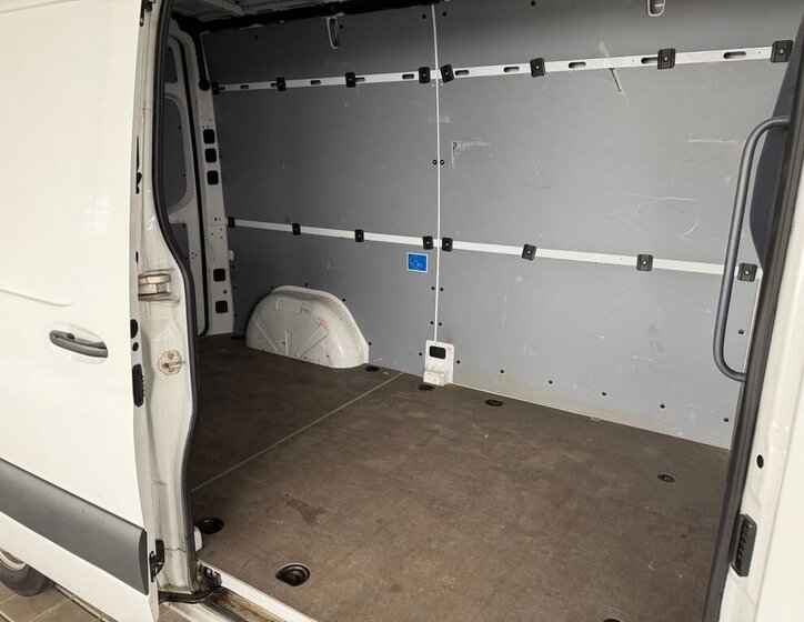 Mercedes-Benz Sprinter 16