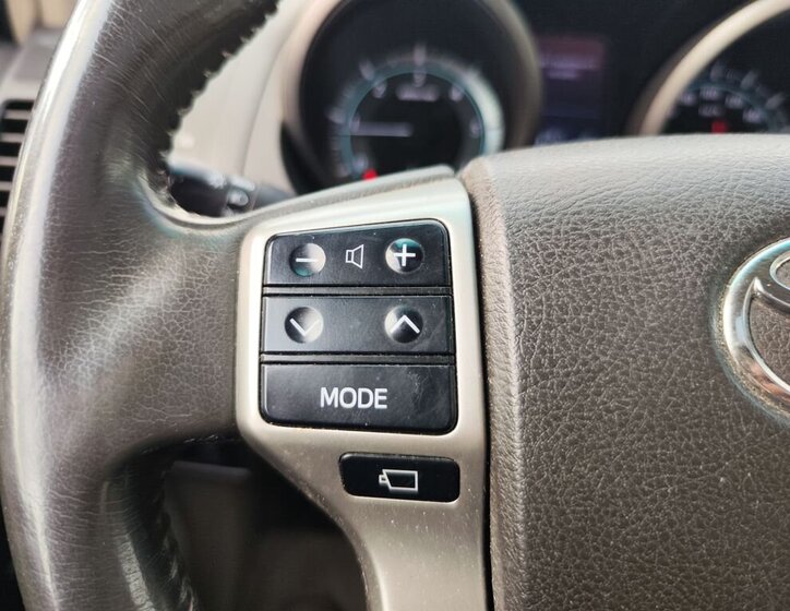 Toyota Land Cruiser SUV / Terénní 3,0 l 127 kw