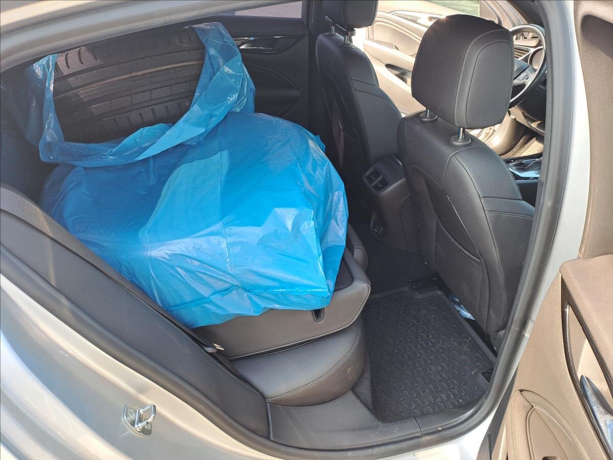 Opel Insignia Liftback 2,0 l 125 kw