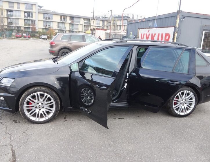 Škoda Octavia 14