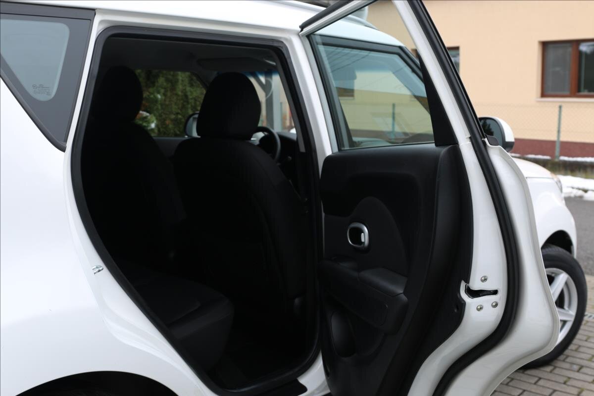 KIA Soul Hatchback 1,6 l 97 kw