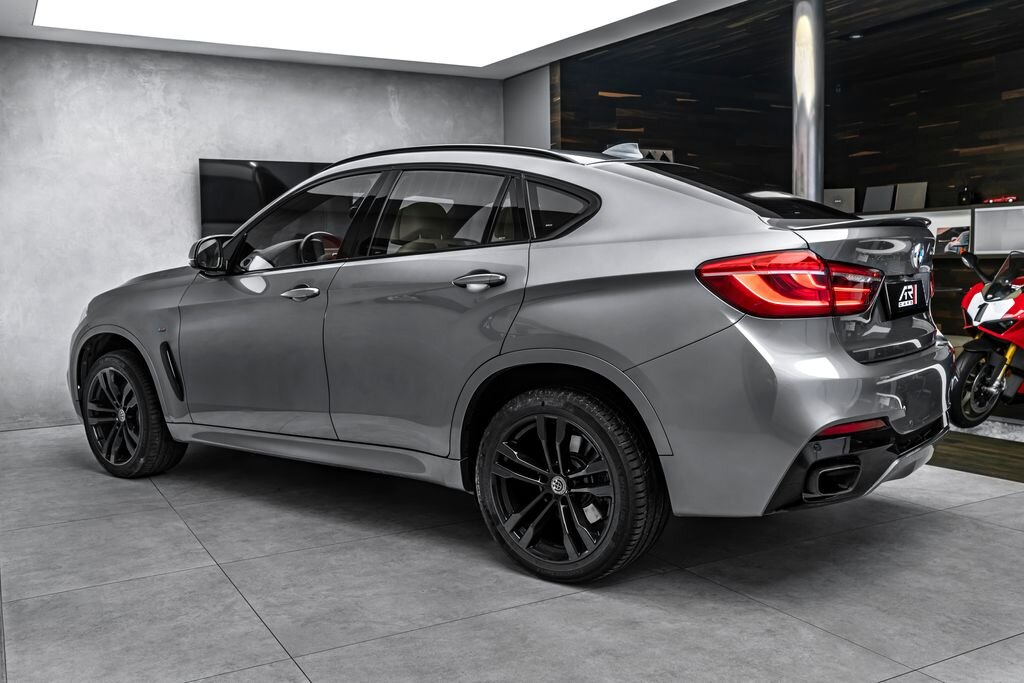 BMW X6 SUV / Terénní 3,0 l 280 kw