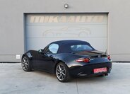 Mazda MX-5 8