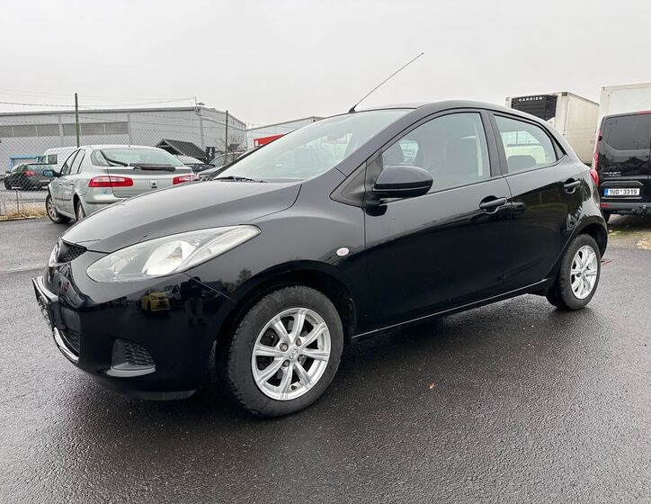 Mazda 2 1