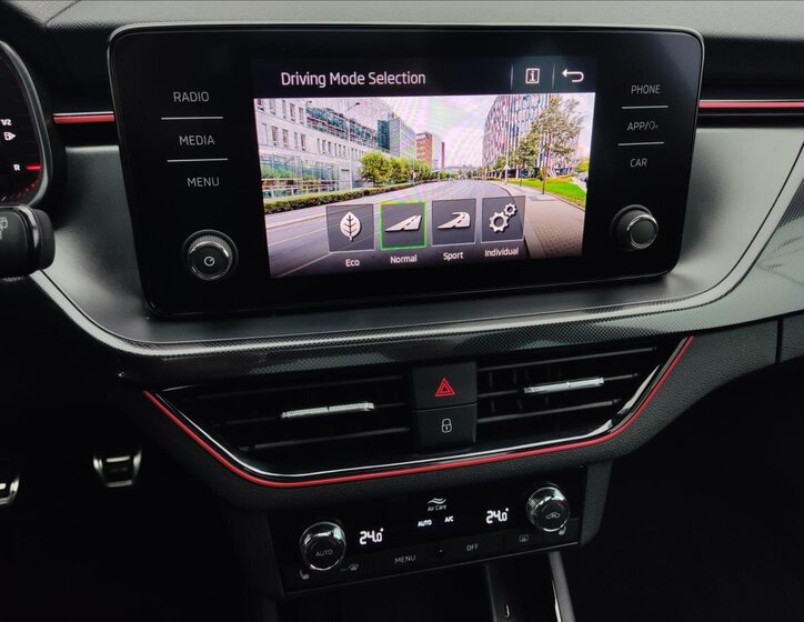 Škoda Scala Hatchback 1,5 l 110 kw