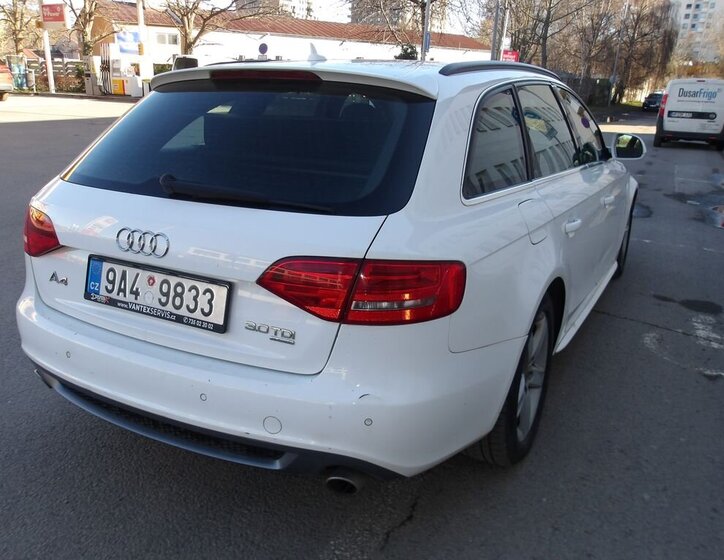 Audi A4 Kombi 3,0 l 176 kw