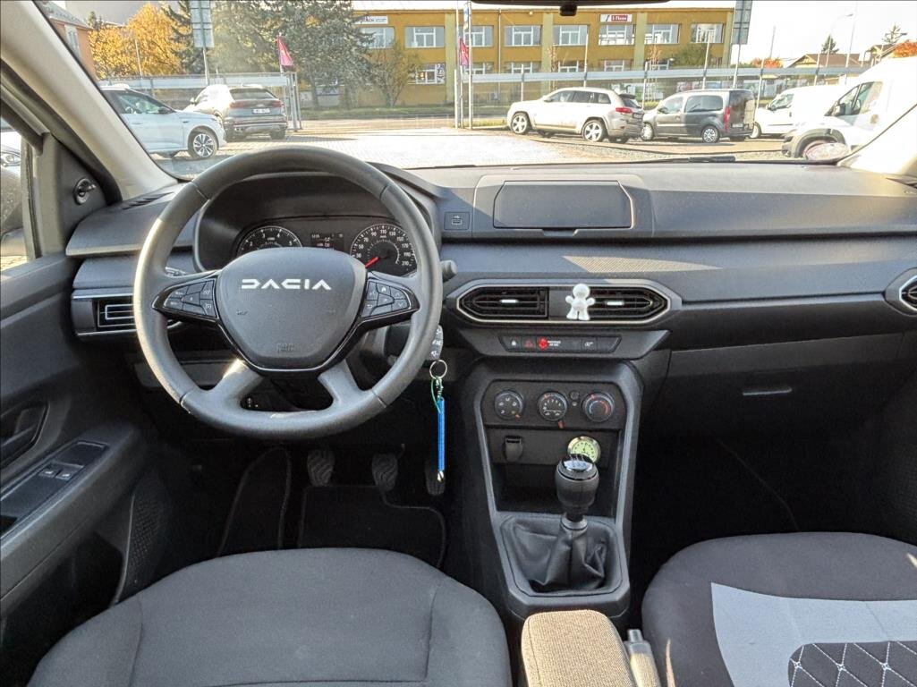 Dacia Sandero Hatchback 999,0 49 kw