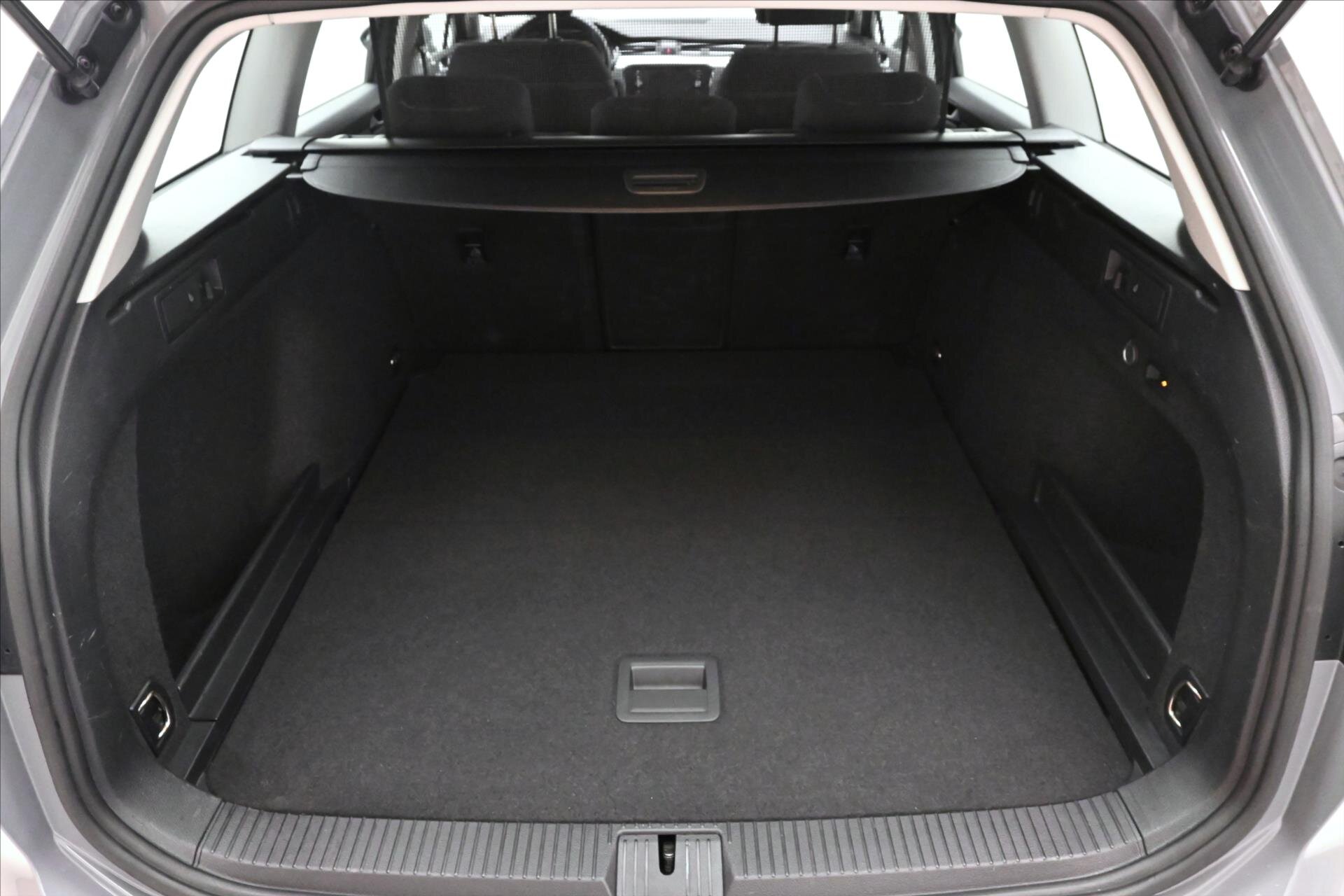 Volkswagen Passat Kombi 2,0 l 110 kw