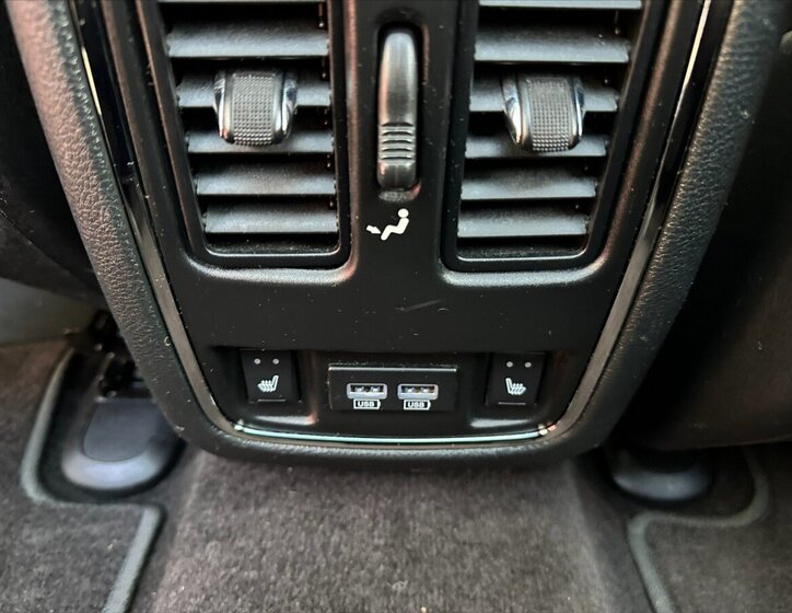 Jeep Grand Cherokee 19