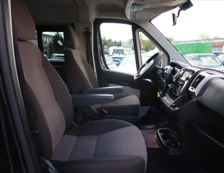 Fiat Ducato VAN / Minibus 2,3 l 110 kw