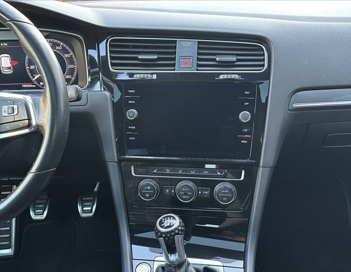 Volkswagen Golf Hatchback 2,0 l 180 kw