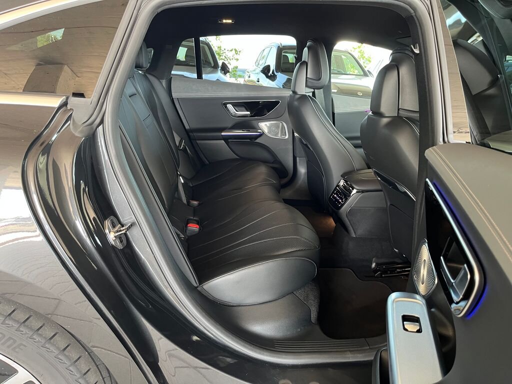 Mercedes-Benz EQE Sedan / Limuzína 0,0 180 kw