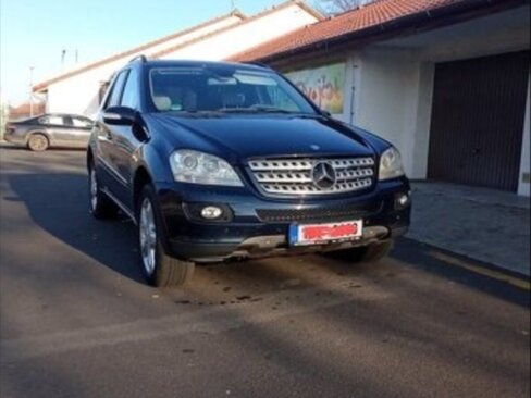 Mercedes-Benz Třídy M SUV 0,0 165 kw