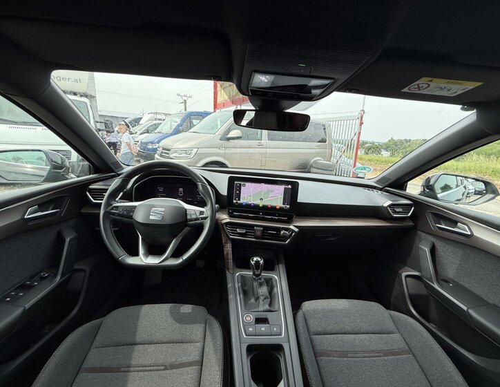 Seat Leon Hatchback 1,5 l 96 kw