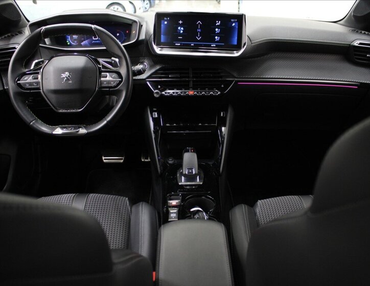 Peugeot 208 Hatchback 1,2 l 74 kw