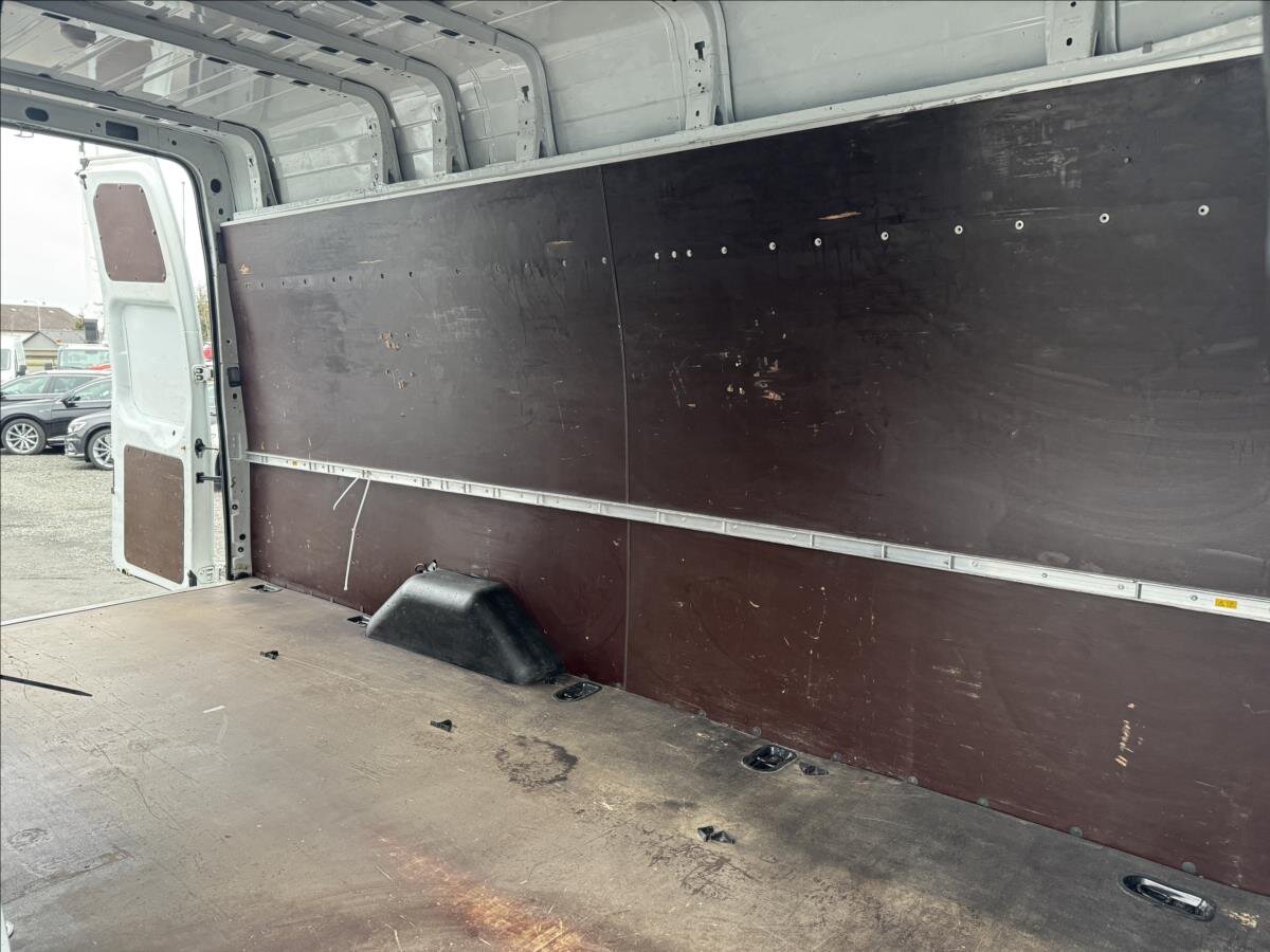 Ford Transit Skříň 2,2 l 114 kw