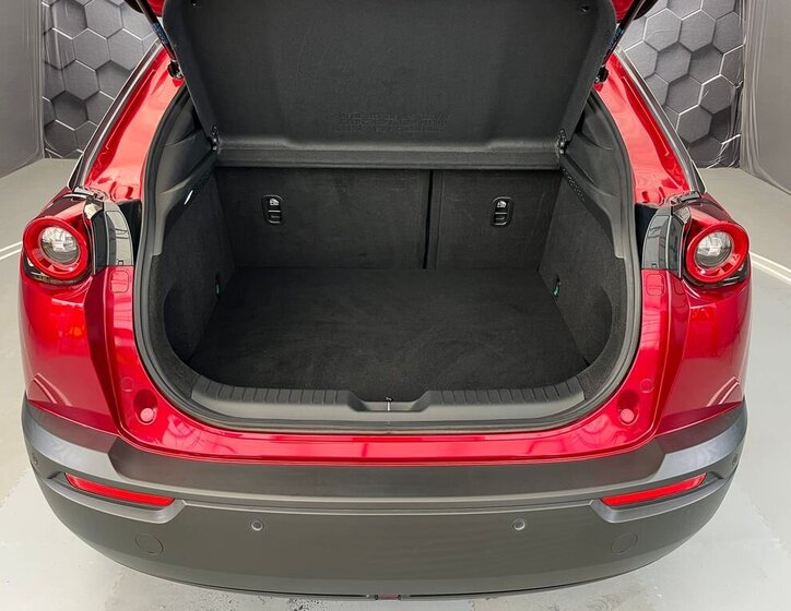 Mazda MX-30 SUV / Terénní 0,0 107 kw