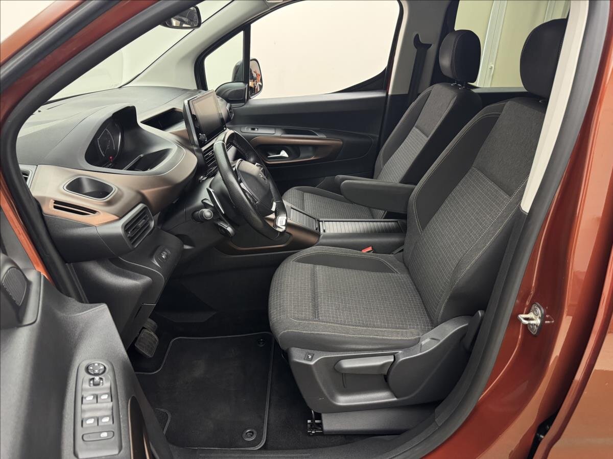 Peugeot Rifter MPV 1,5 l 96 kw