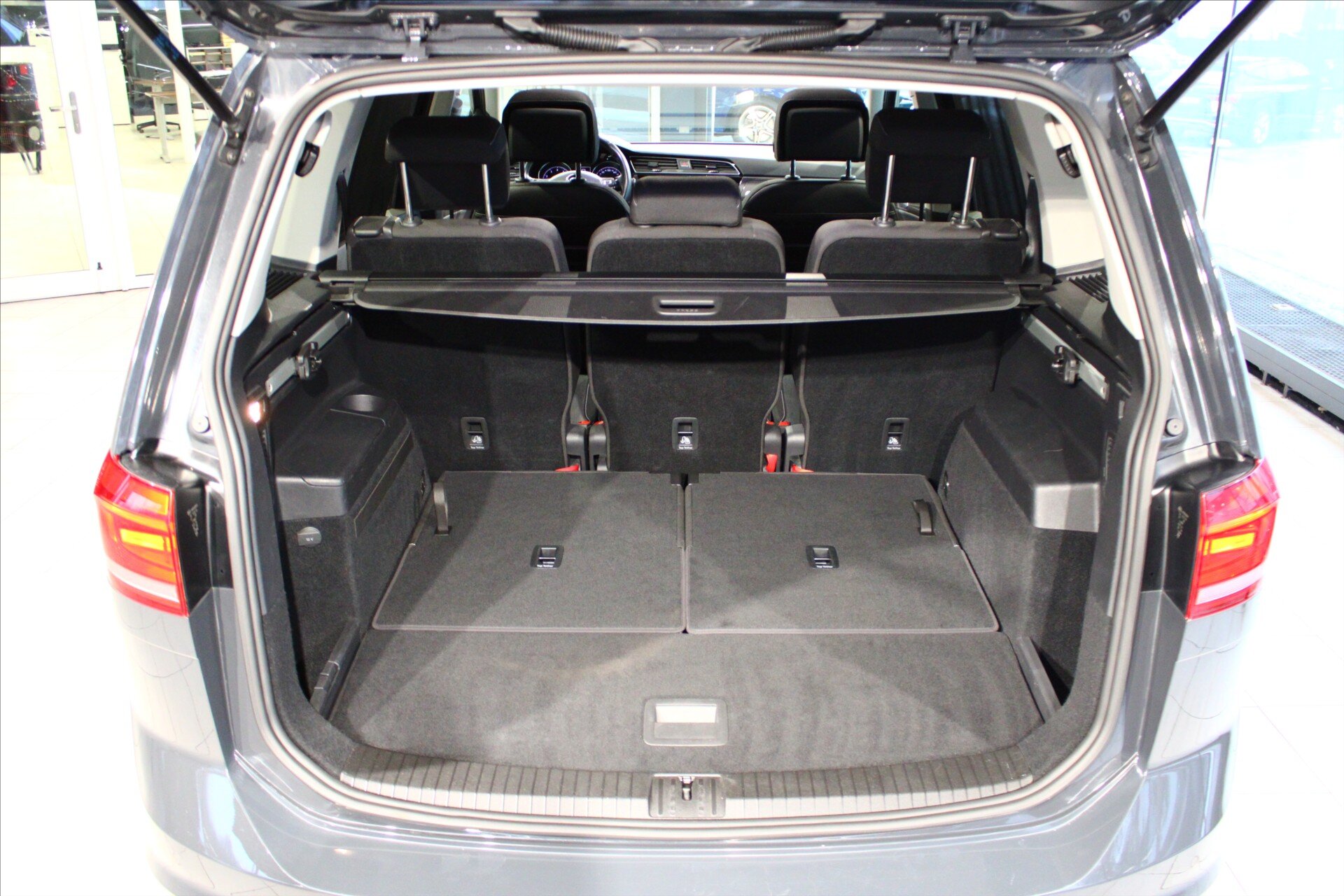 Volkswagen Touran MPV 1,5 l 110 kw