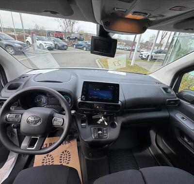 Toyota ProAce City 10