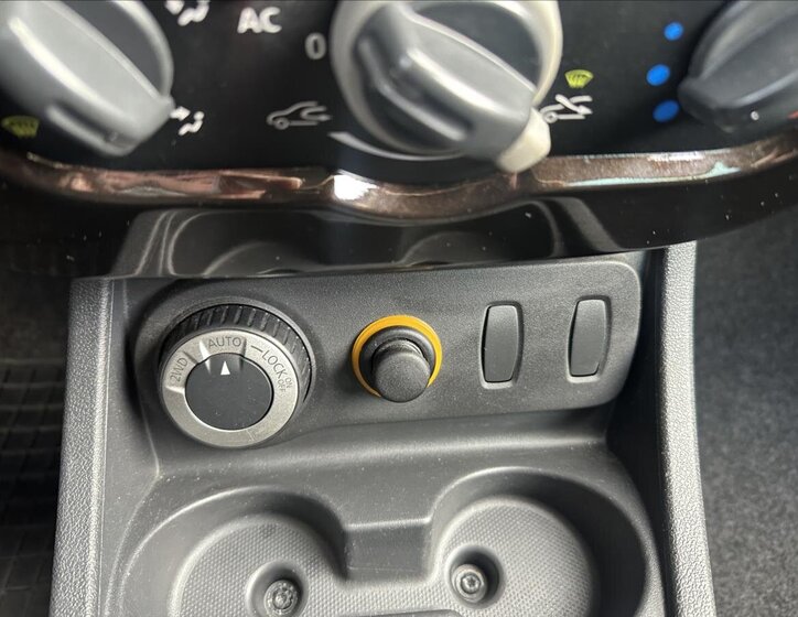 Dacia Duster SUV / Terénní 1,6 l 77 kw