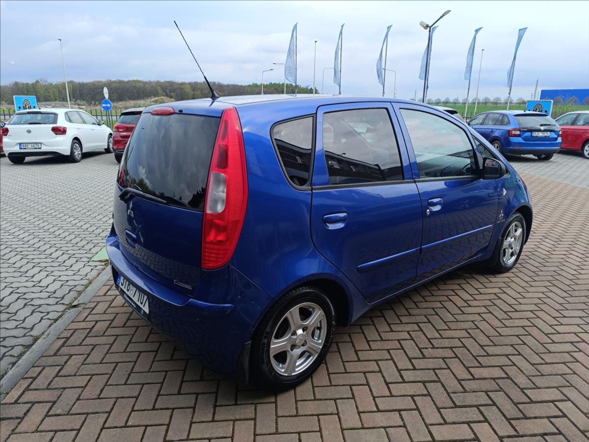 Mitsubishi Colt Hatchback 1,3 l 70 kw