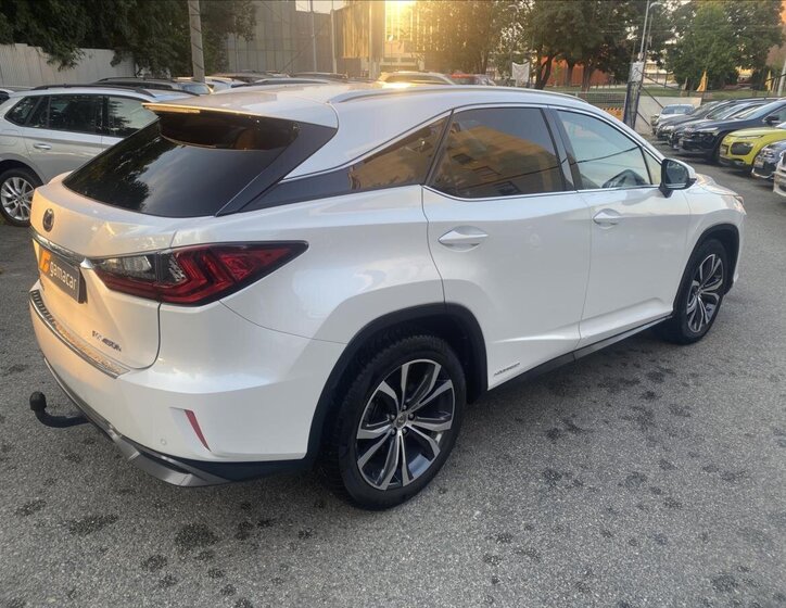 Lexus RX 25