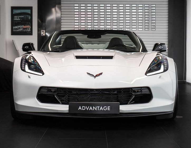 Chevrolet Corvette 2