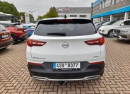 Opel Grandland X SUV 1,6 l 133 kw