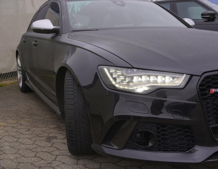 Audi RS 6 Hatchback 4,0 l 412 kw