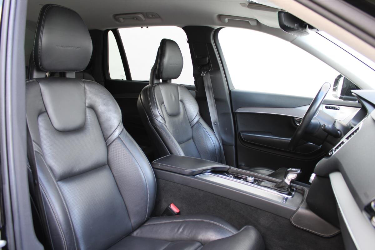 Volvo XC90 SUV / Terénní 2,0 l 165 kw