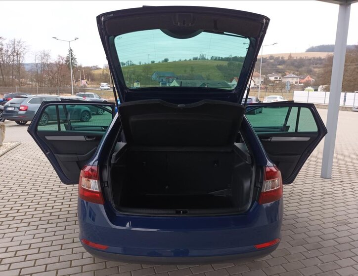 Škoda Rapid Hatchback 999,0 81 kw