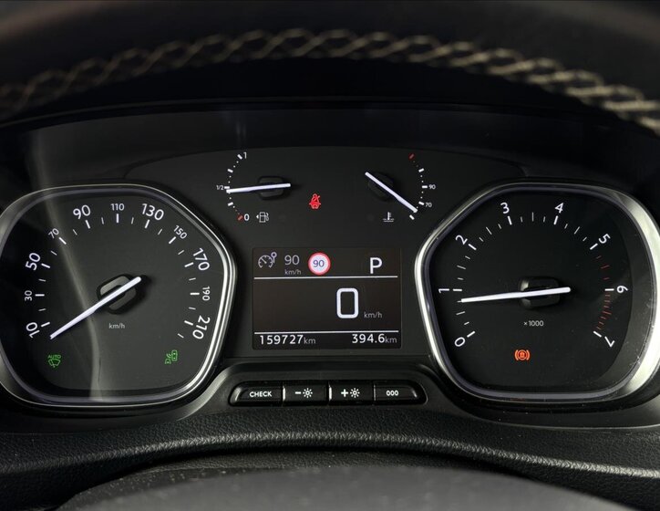 Peugeot Traveller 34