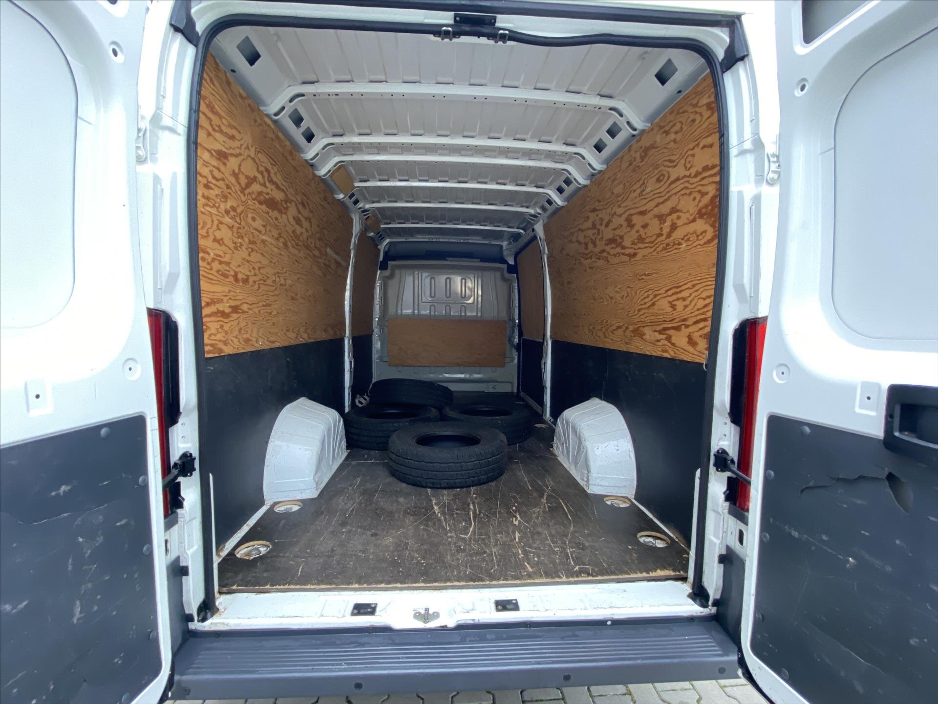 Citroën Jumper Skříň 2,2 l 110 kw