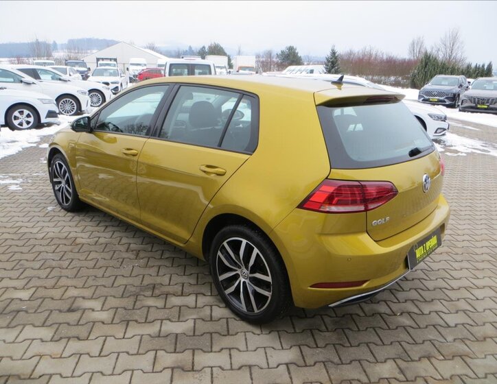 Volkswagen Golf Hatchback 999,0 85 kw