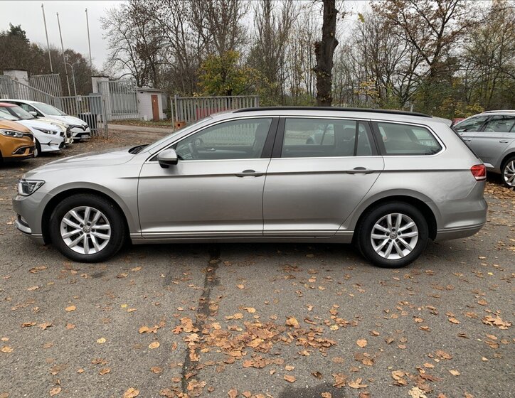 Volkswagen Passat Kombi 2,0 l 110 kw