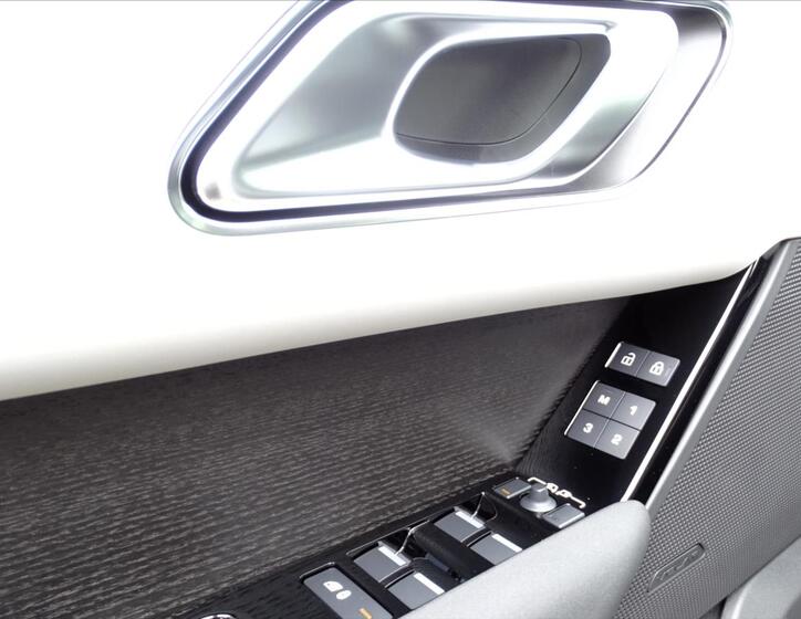 Land Rover Range Rover Velar 8