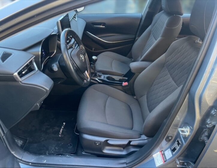 Toyota Corolla Sedan / Limuzína 1,5 l 92 kw