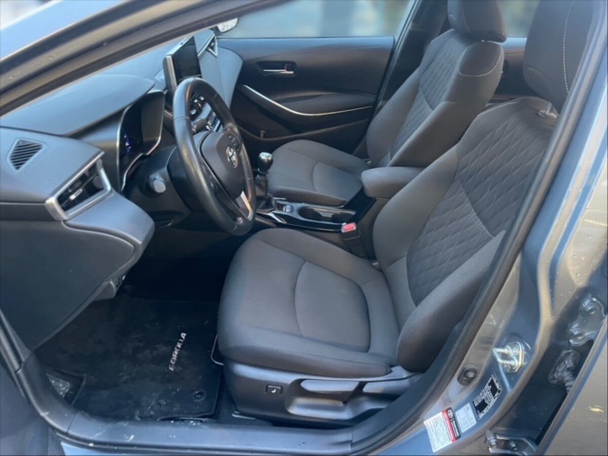 Toyota Corolla Sedan / Limuzína 1,5 l 92 kw