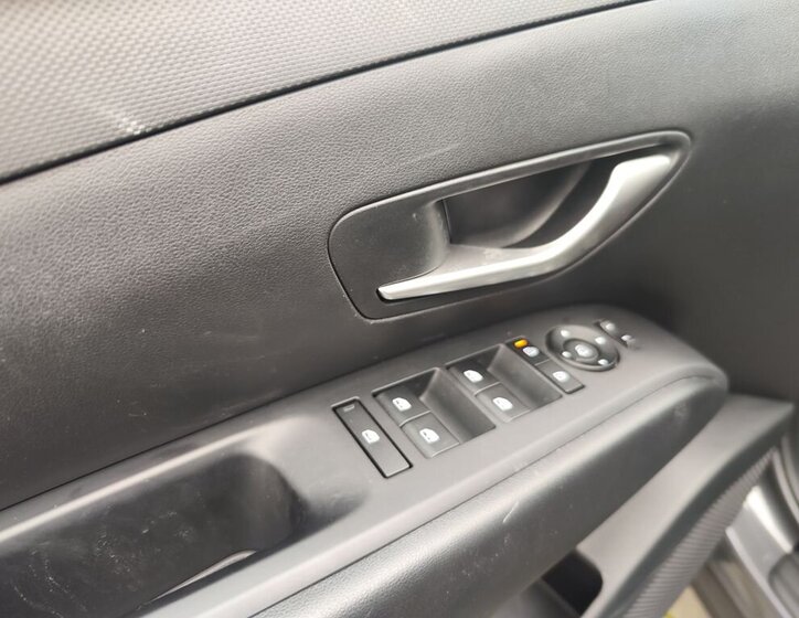 Hyundai Tucson SUV 1,6 l 118 kw