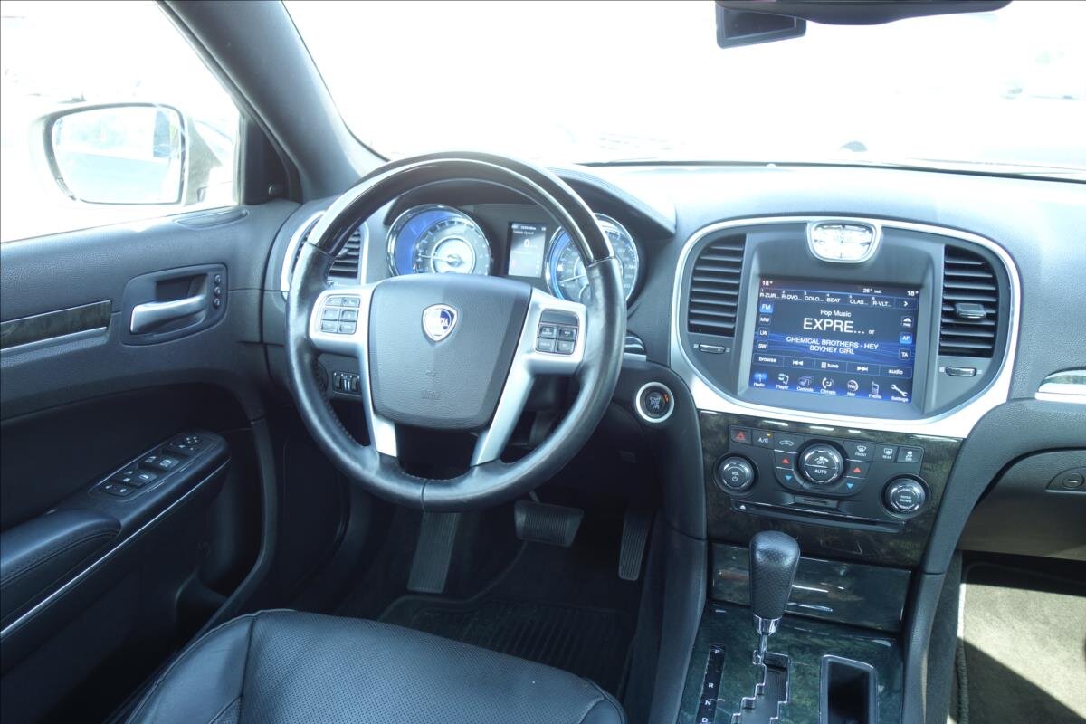 Lancia Thema Sedan / Limuzína 3,0 l 140 kw